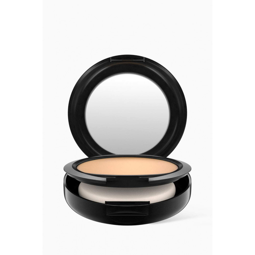 اساس بودرة ستوديو فيكس من ماك - NC 25