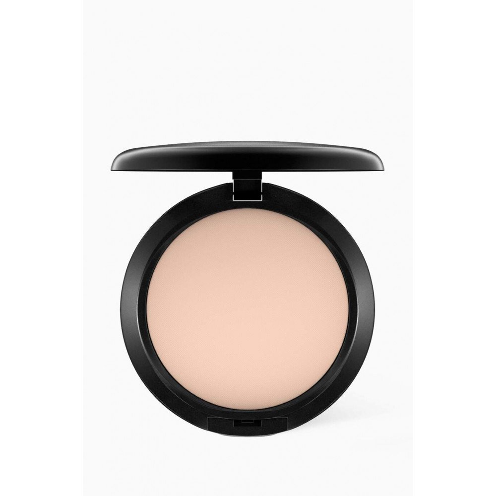 اساس بودرة ستوديو فيكس من ماك - NW 15 اساس بودرة ستوديو فيكس من ماك - NW 15