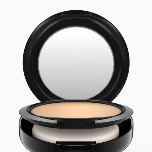 اساس بودرة ستوديو فيكس من ماك - NC 30