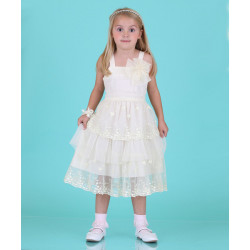 فستان أطفال أبيض ناعم بتصميم أدوار متدرجة