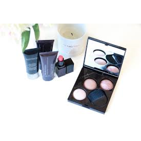 باليت ثلاثي الوجه المشرق والخدود الحمرا من لورا مارسيه باليت ثلاثي الوجه المشرق والخدود الحمرا من لورا مارسيه