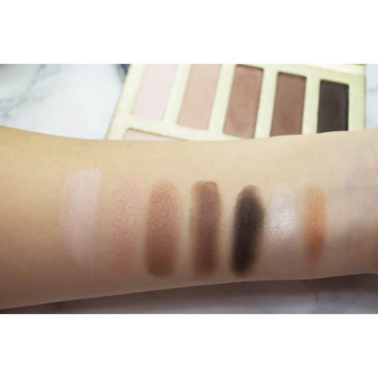 لوحة ظلال العيون ريسلينج رومانس من لوراك لوحة ظلال العيون ريسلينج رومانس من لوراك