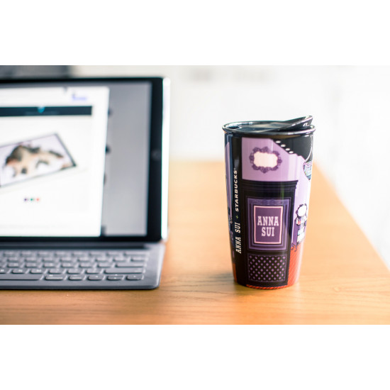 كوب من مجموعة anna sui