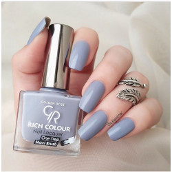 طلاء أظافر من قولدن روز طلاء أظافر من قولدن روز