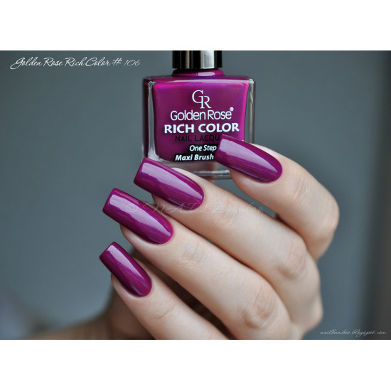 طلاء أظافر من قولدن روز