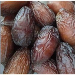 Organic Crescent Fresh Dates 1 kg, Salwa Farm