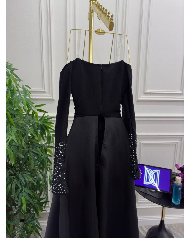 فستان اسود ميكادو مطرز فستان اسود ميكادو مطرز