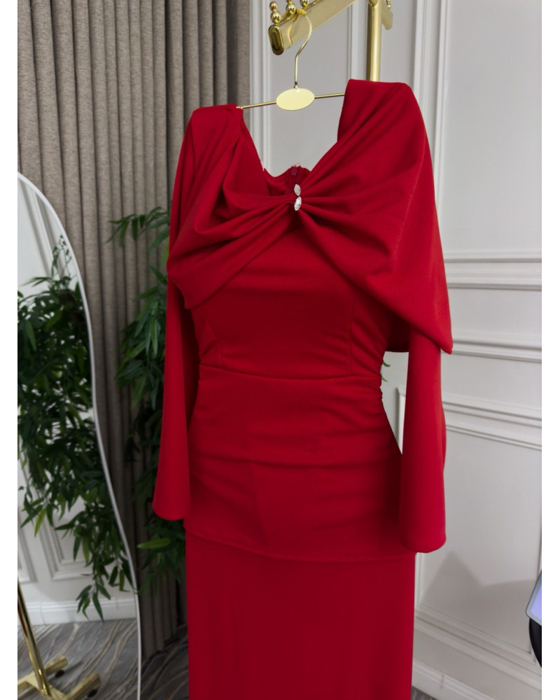 فستان باربي أحمر فستان باربي أحمر