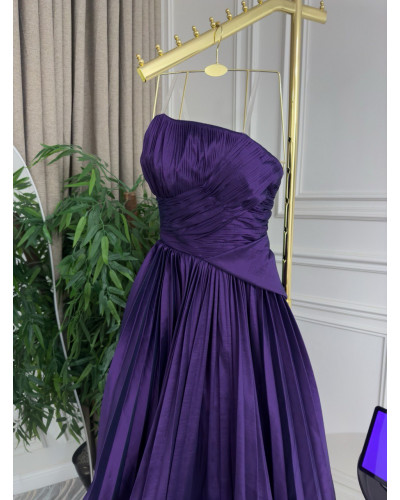 فستان سهرة ميكادو باللون البنفسجي