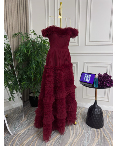 فستان تل كراميش باللون الأحمر فستان تل كراميش باللون الأحمر