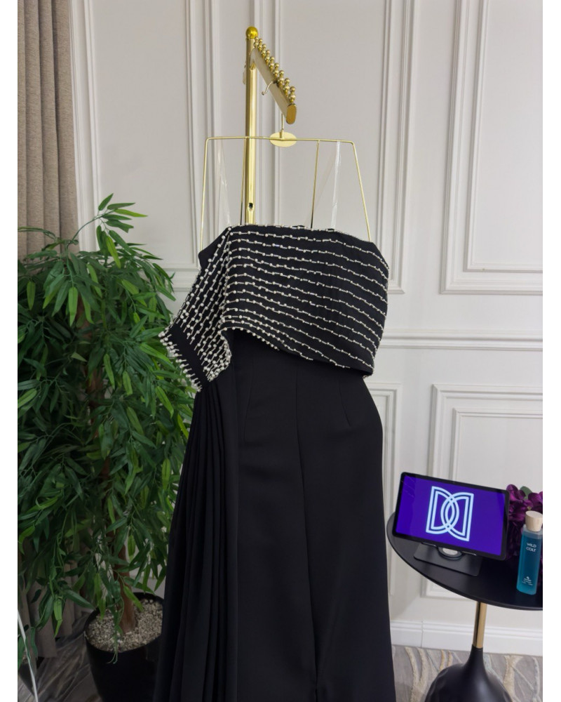 فستان باربي مطرز اسود