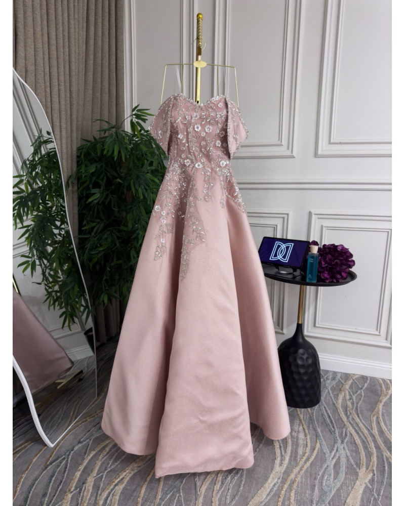 فستان سهرة جازار مطرز