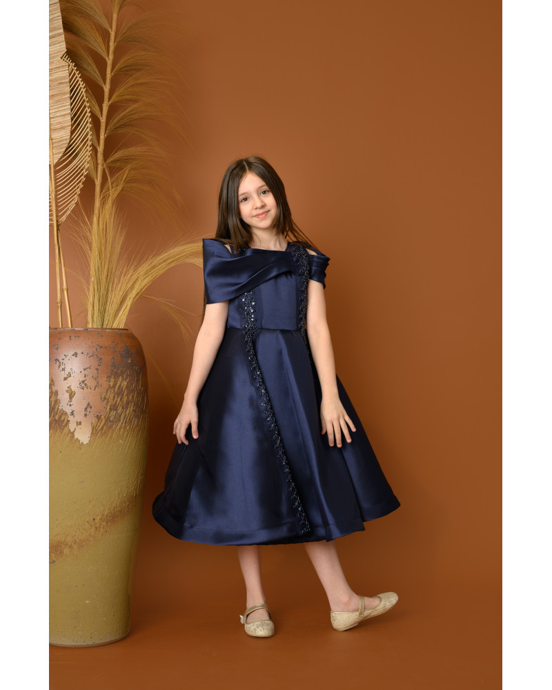 فستان بناتي سهرة بتصميم كتف مكشوف وتطريز فاخر - 816 فستان بناتي سهرة بتصميم كتف مكشوف وتطريز فاخر - 816