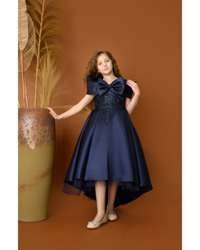 فستان سهرة منفوش بذيل مع فيونكة وتطريز على الصدر - 814