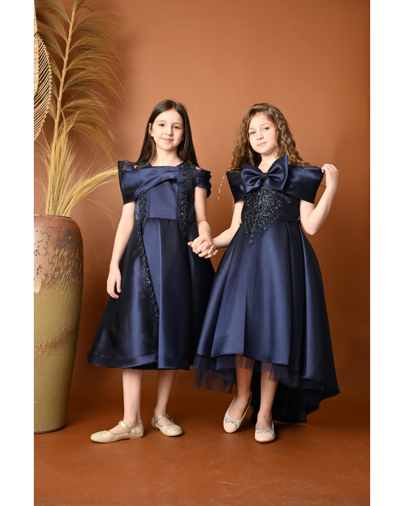 فستان سهرة منفوش بذيل مع فيونكة وتطريز على الصدر - 814 فستان سهرة منفوش بذيل مع فيونكة وتطريز على الصدر - 814