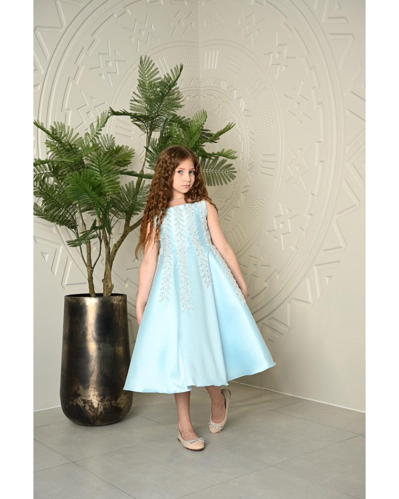 فستان سهرة بناتي 3 الوان فاخر مع تطريز يدوي مميز فستان سهرة بناتي 3 الوان فاخر مع تطريز يدوي مميز