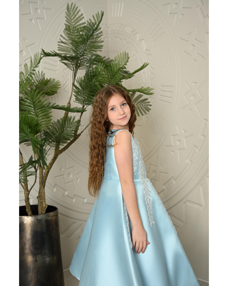 فستان سهرة بناتي 3 الوان فاخر مع تطريز يدوي مميز فستان سهرة بناتي 3 الوان فاخر مع تطريز يدوي مميز