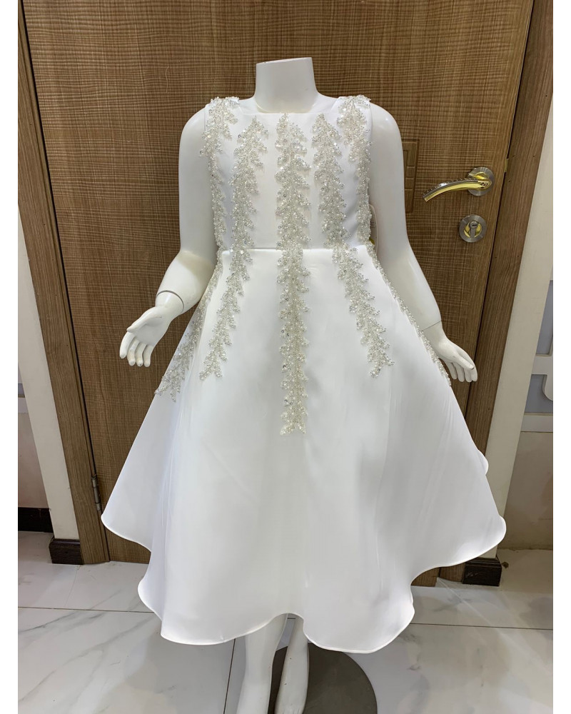 فستان سهرة بناتي 3 الوان فاخر مع تطريز يدوي مميز فستان سهرة بناتي 3 الوان فاخر مع تطريز يدوي مميز