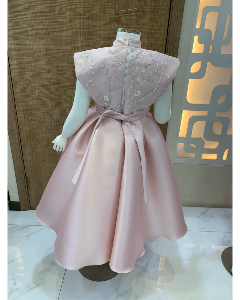 فستان بناتي سهرة 4 الوان بتصميم منفوش وتطريز ناعم - M3604 فستان بناتي سهرة 4 الوان بتصميم منفوش وتطريز ناعم - M3604