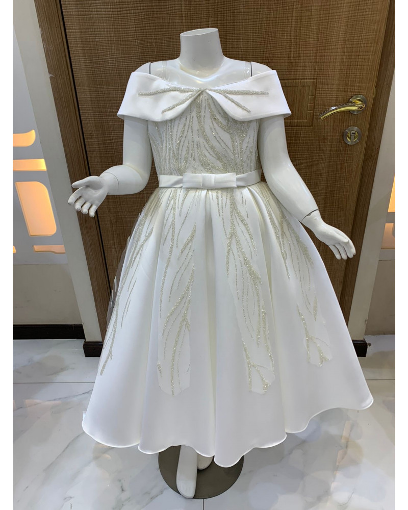 فستان بناتي سهرة 3 الوان بأكتاف مكشوفة بتصميم ملكي فستان بناتي سهرة 3 الوان بأكتاف مكشوفة بتصميم ملكي