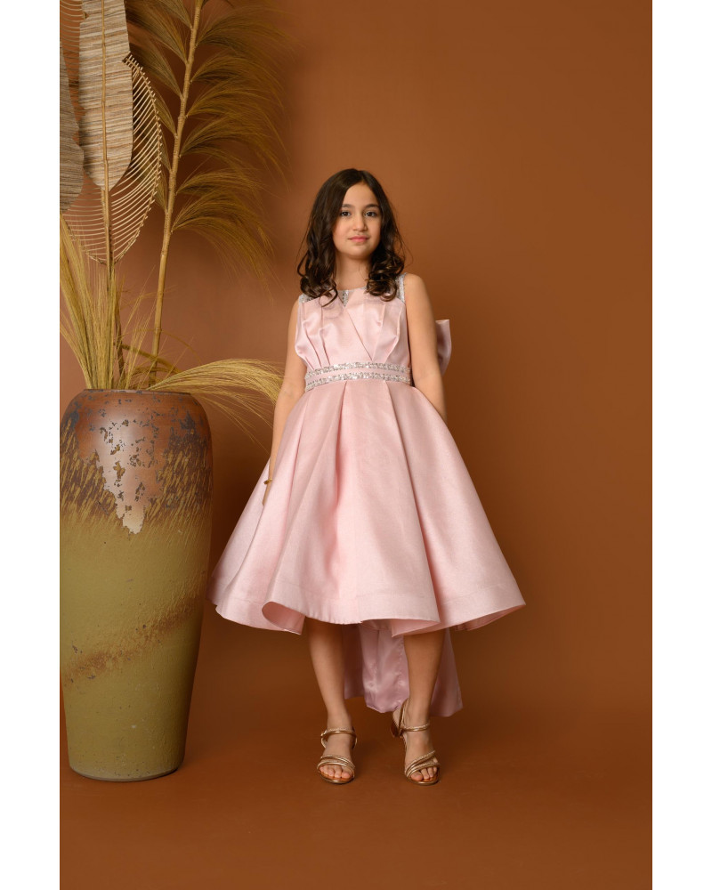 فستان بناتي سهرة إطلالة الأميرات ذيل مرصع وفيونكه من الخلف - M3570