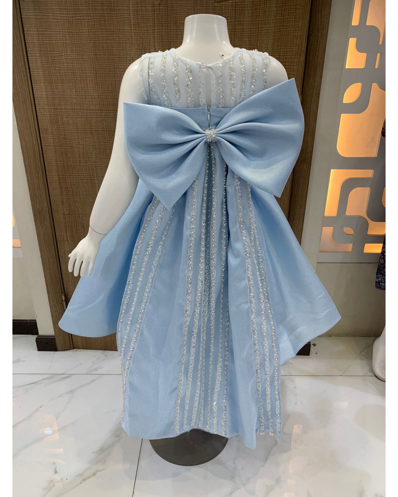 فستان بناتي سهرة إطلالة الأميرات ذيل مرصع وفيونكه من الخلف - M3570