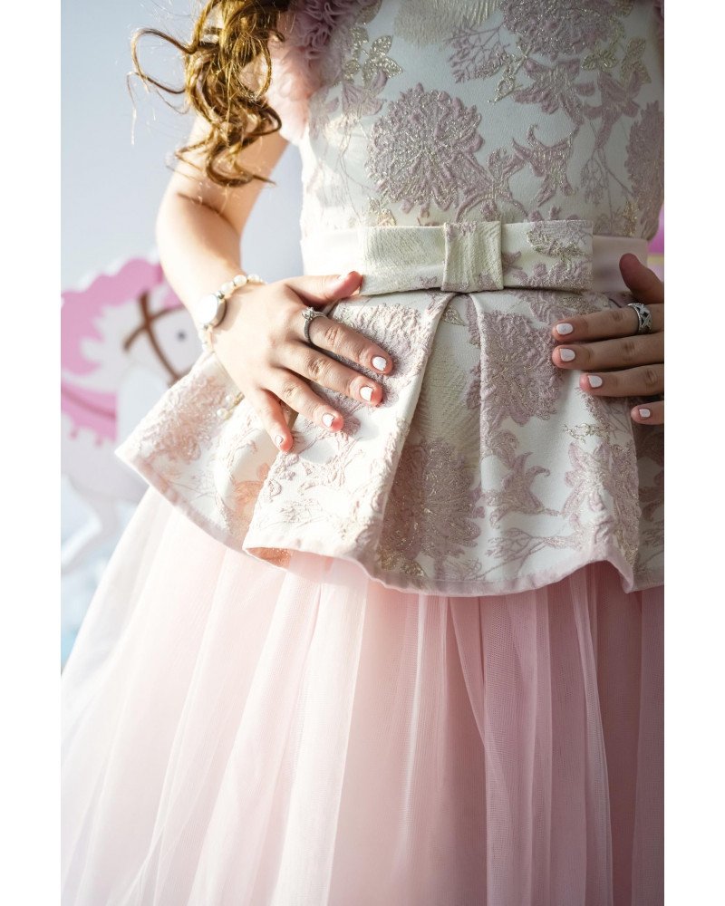 فستان سهرة بناتي بيبلوم وتل منفوش - M3623 فستان سهرة بناتي بيبلوم وتل منفوش - M3623