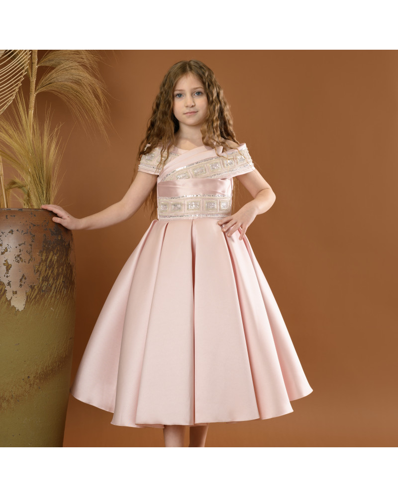 فستان بناتي سهرة 3 الوان بأكتاف مكشوفة فستان بناتي سهرة 3 الوان بأكتاف مكشوفة