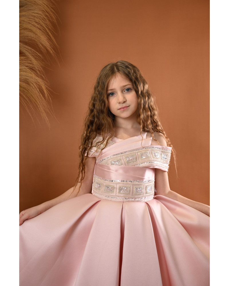 فستان بناتي سهرة 3 الوان بأكتاف مكشوفة فستان بناتي سهرة 3 الوان بأكتاف مكشوفة