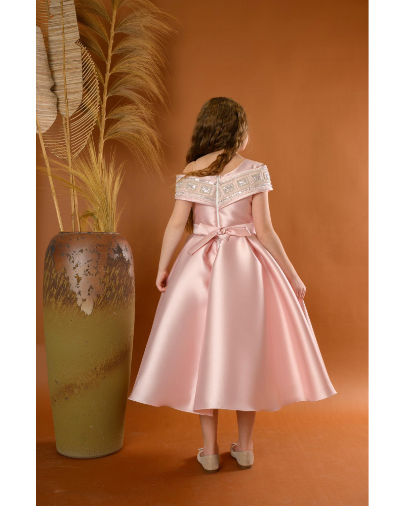 فستان بناتي سهرة 3 الوان بأكتاف مكشوفة فستان بناتي سهرة 3 الوان بأكتاف مكشوفة