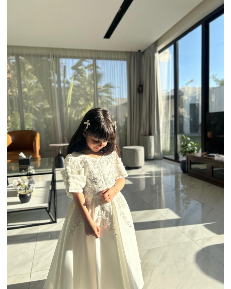 فستان سهرة بناتي تصميم أنيق باللون الأبيض مع تطريز فاخر - 805