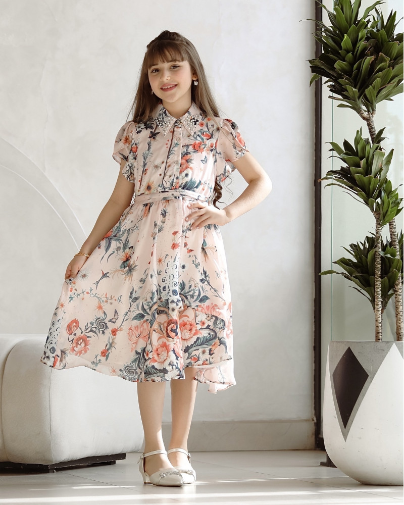 فستان بناتي بلمسات ساحرة مع ازرار وحزام - Mk2501007 فستان بناتي بلمسات ساحرة مع ازرار وحزام - Mk2501007