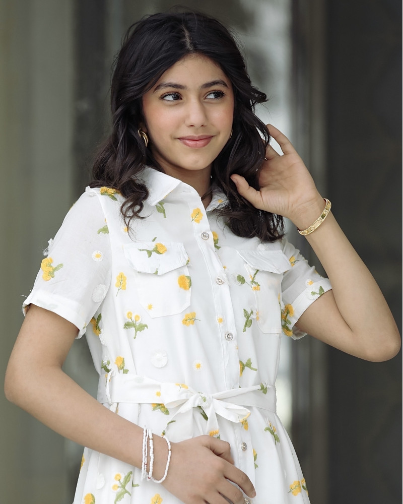 فستان بناتي بتشجيرة هادئة مع حزام وجيوب - Mk2501011 فستان بناتي بتشجيرة هادئة مع حزام وجيوب - Mk2501011