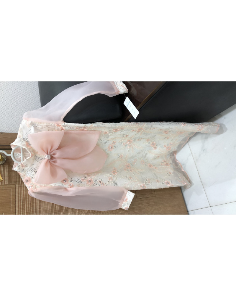 فستان بناتي سبور فيونكه على الصدر - 911 - يوجد اختلاف بدرجة لون الكم والفيونكة صورة توضيحية اخر صورتين فستان بناتي سبور فيونكه على الصدر - 911 - يوجد اختلاف بدرجة لون الكم والفيونكة صورة توضيحية اخر صورتين