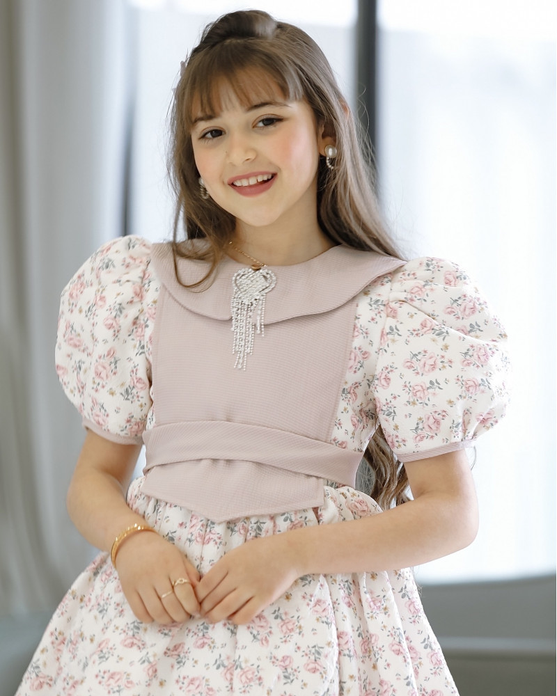 فستان بناتي سبور حزام واكسسوار على الصدر - 900 فستان بناتي سبور حزام واكسسوار على الصدر - 900