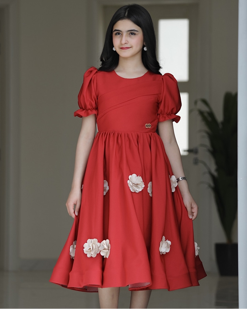 فستان بناتي أحمر ورود وفيونكه من الخلف - 917 فستان بناتي أحمر ورود وفيونكه من الخلف - 917