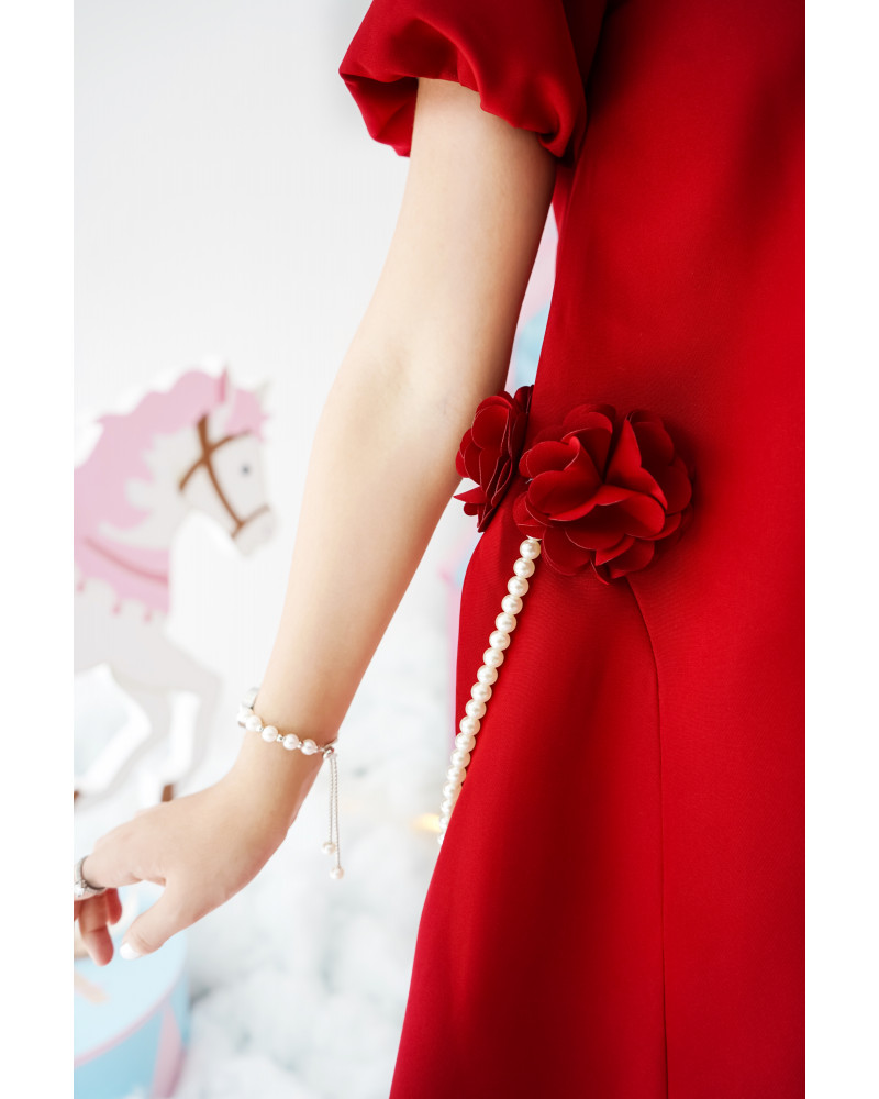 فستان بناتي أحمر بتصميم أنيق وتزيينات ورد ولؤلؤ - 1011 فستان بناتي أحمر بتصميم أنيق وتزيينات ورد ولؤلؤ - 1011