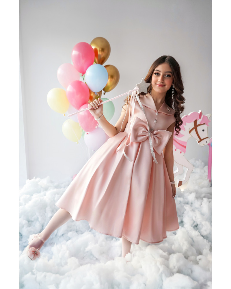 فستان بناتي وردي بفيونكة كبيرة حيث تتحقق الحكايات - M3725 فستان بناتي وردي بفيونكة كبيرة حيث تتحقق الحكايات - M3725