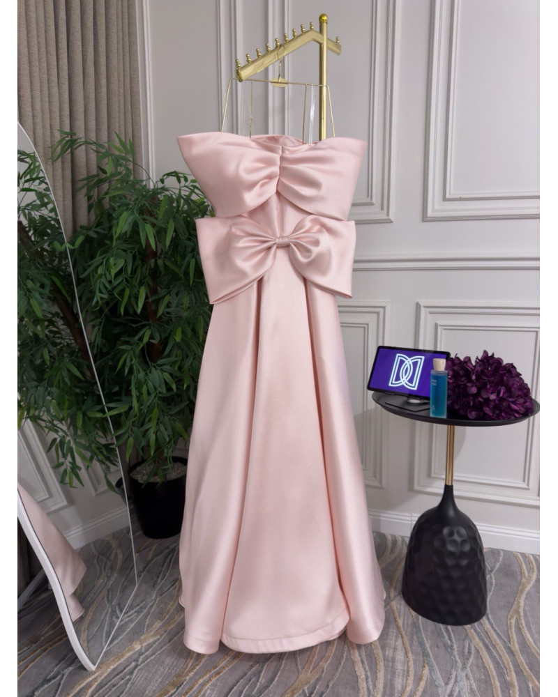 فستان سهرة ميكادو مطرز باللون الوردي