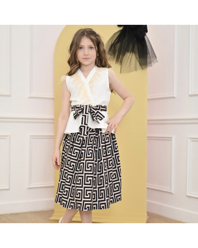 طقم تيور بلوزة ريش مع تنورة مبهجة - Mk23019 طقم تيور بلوزة ريش مع تنورة مبهجة - Mk23019