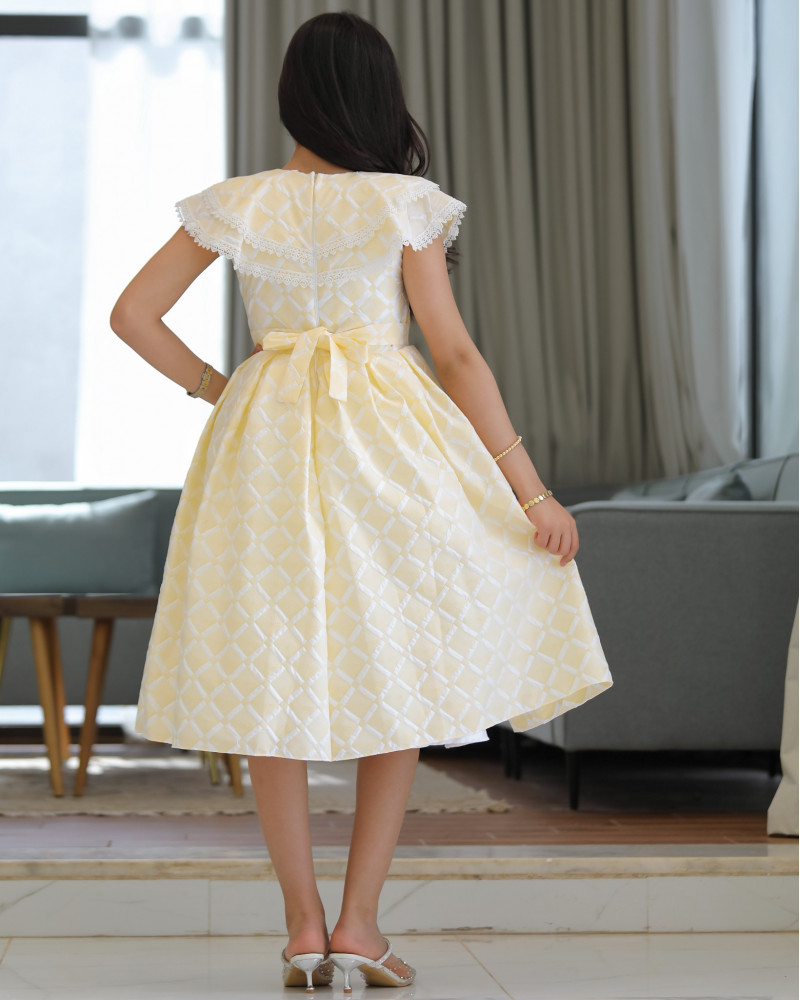 فستان بناتي الاصفر بفيونكه وحزام انيق - 901 فستان بناتي الاصفر بفيونكه وحزام انيق - 901