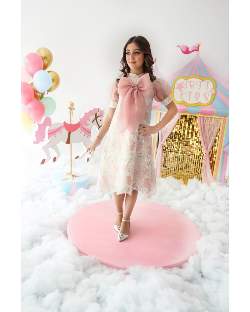 فستان بناتي ترتر وفيونكة من الأناقة الكلاسيكية - 987 فستان بناتي ترتر وفيونكة من الأناقة الكلاسيكية - 987