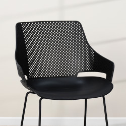 كرسي مفرد بلاستيك بظهر مثقّب أسود كرسي مفرد بلاستيك بظهر مثقّب أسود