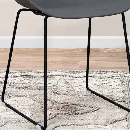 كرسي مفرد بلاستيك بظهر مثقّب رمادي غامق كرسي مفرد بلاستيك بظهر مثقّب رمادي غامق