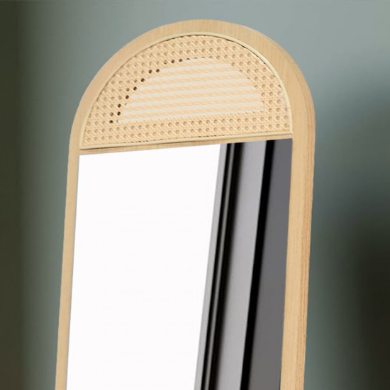 مرآة استاند بإطار خشب وراتان بيج 170×40 سم مرآة استاند بإطار خشب وراتان بيج 170×40 سم