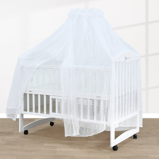 سرير أطفال خشبي بناموسية مع دور تخزين أبيض سرير أطفال خشبي بناموسية مع دور تخزين أبيض