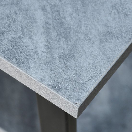 مدخل أستقبال خشبي 2 دور بهيكل معدني رمادي مدخل أستقبال خشبي 2 دور بهيكل معدني رمادي