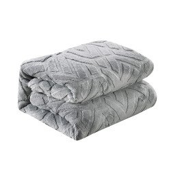 مفرش شتوي مخمل 4 قطع نفر مفرش شتوي مخمل 4 قطع نفر