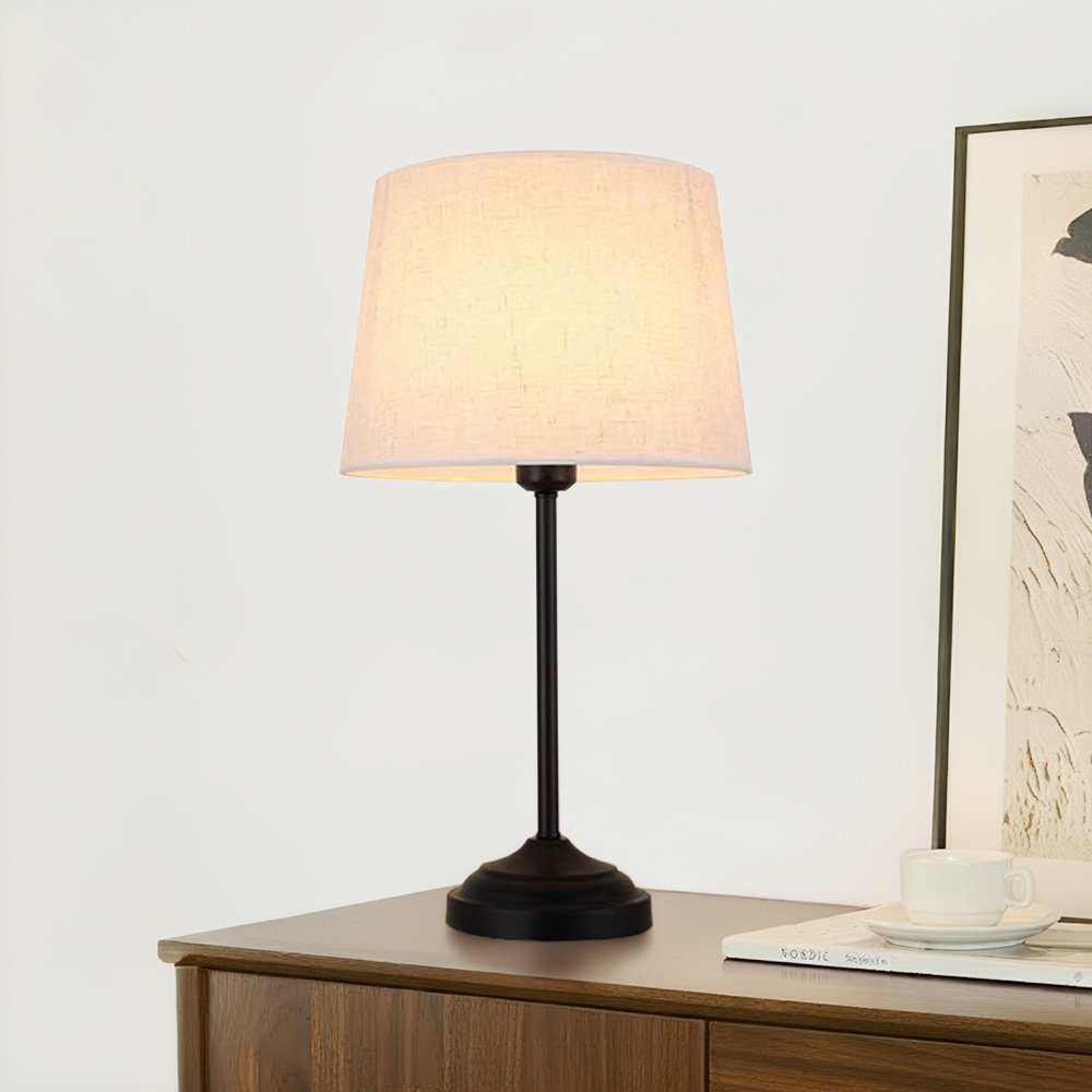 أباجورة طاولة معدنية تصميم أنيق