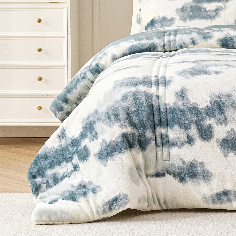 مفرش نيوم شتوي مخمل 4 قطع نفر مفرش نيوم شتوي مخمل 4 قطع نفر